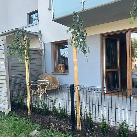 Apartament 8 Z Ogrodkiem I Prywatna Sauna, Rowery, Spacery W Dolinie Baryczy - 5D Apartamenty Milicz Luaran gambar