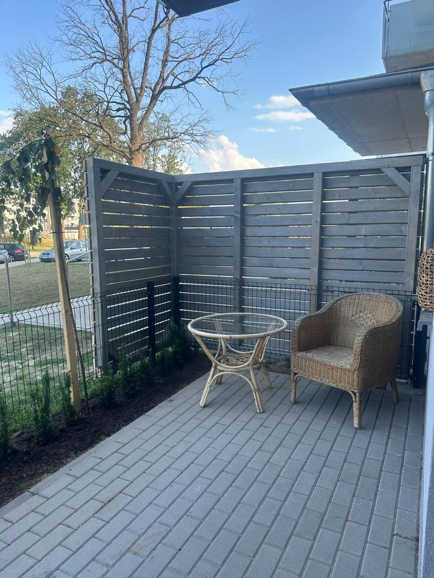 Apartament 8 Z Ogrodkiem I Prywatna Sauna, Rowery, Spacery W Dolinie Baryczy - 5D Apartamenty Milicz Luaran gambar