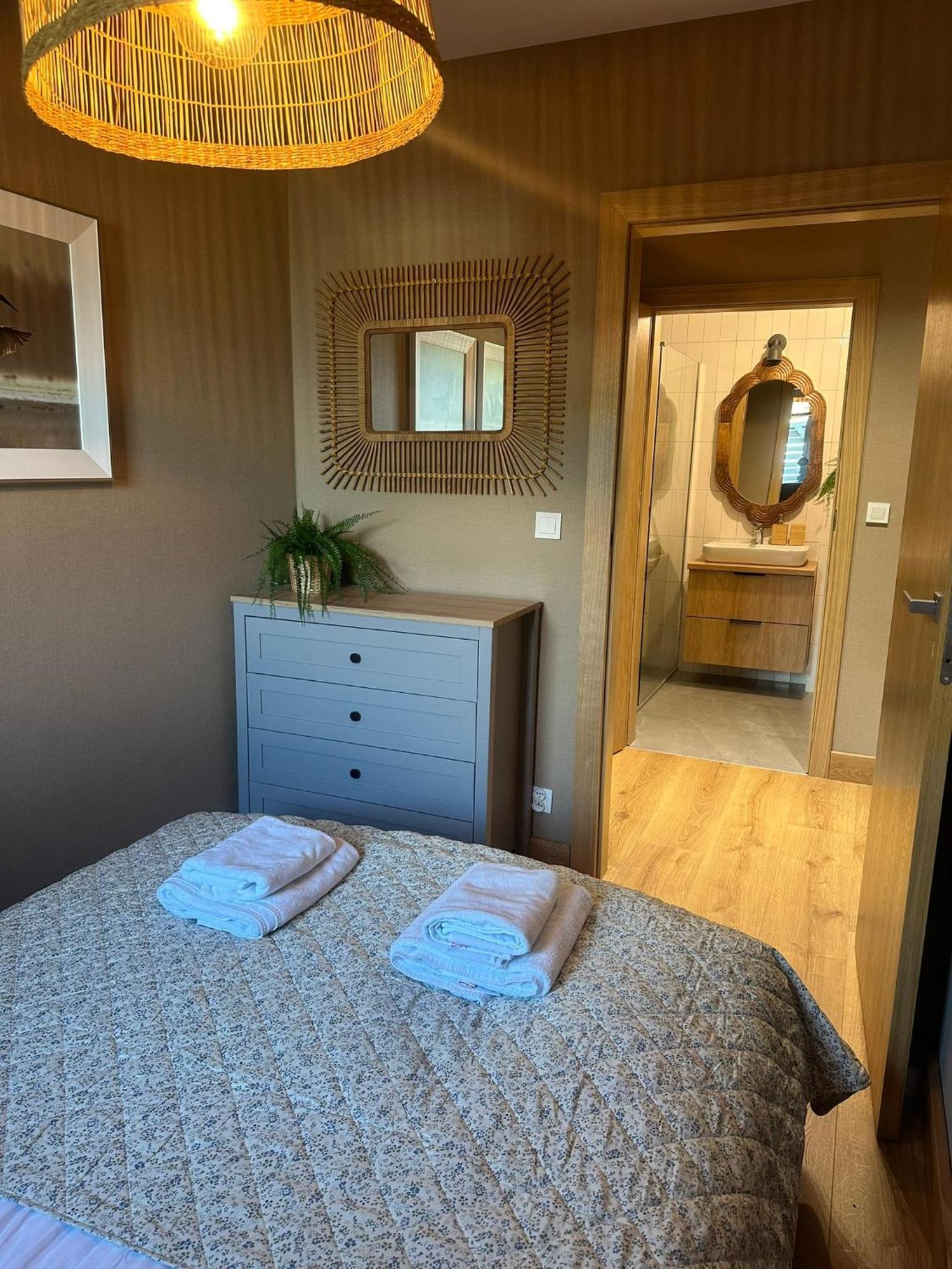 Apartament 8 Z Ogrodkiem I Prywatna Sauna, Rowery, Spacery W Dolinie Baryczy - 5D Apartamenty Milicz Luaran gambar