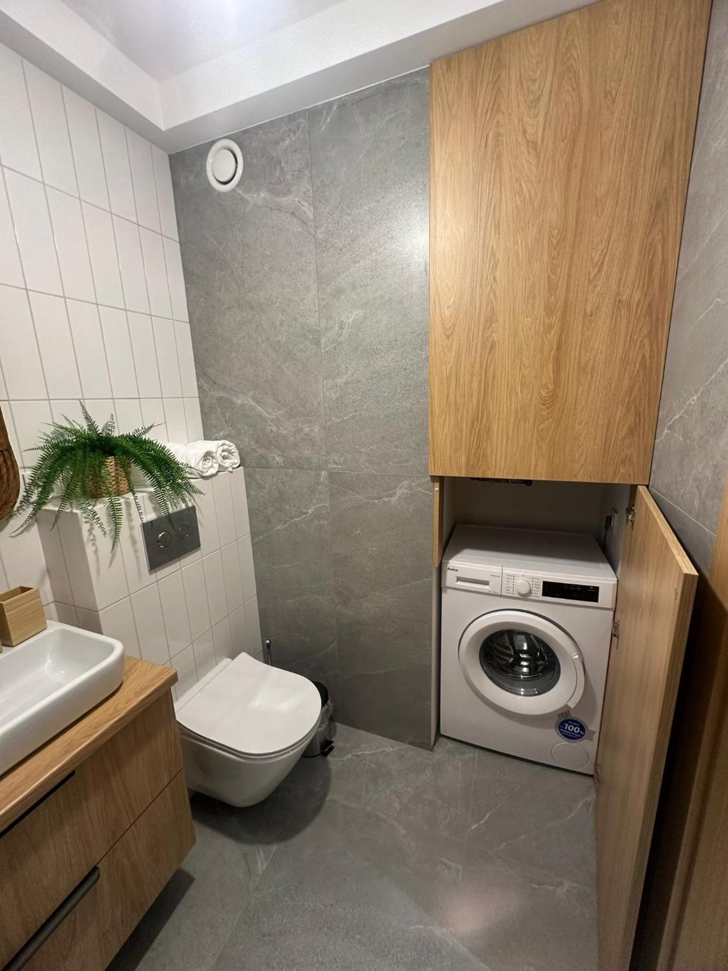 Apartament 8 Z Ogrodkiem I Prywatna Sauna, Rowery, Spacery W Dolinie Baryczy - 5D Apartamenty Milicz Luaran gambar