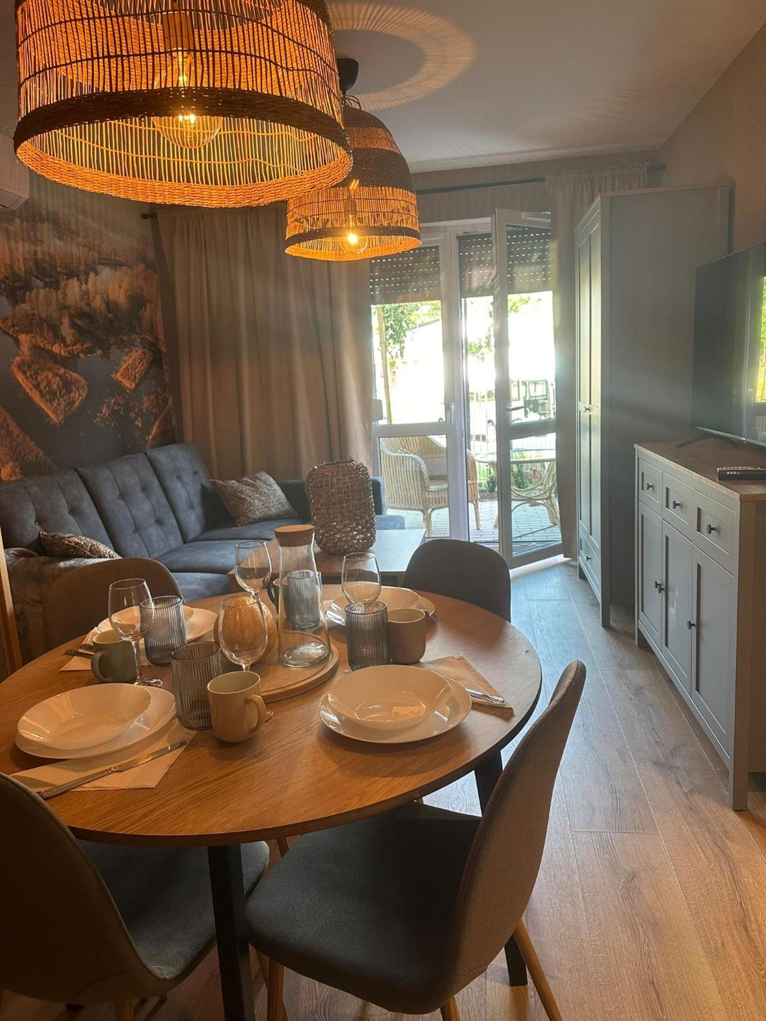 Apartament 8 Z Ogrodkiem I Prywatna Sauna, Rowery, Spacery W Dolinie Baryczy - 5D Apartamenty Milicz Luaran gambar